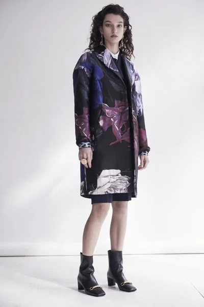Look 8